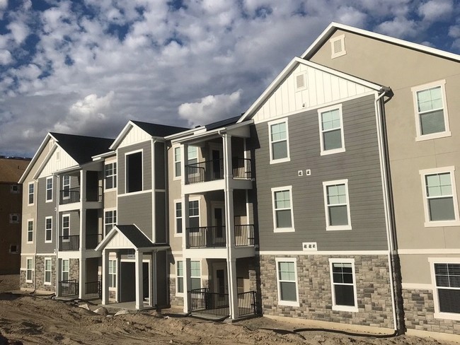 Building Photo - 14648 McKellen Dr