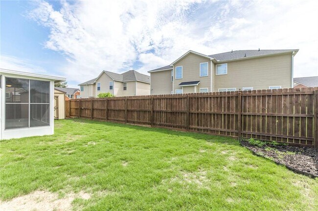 Building Photo - 104 Bryce Dr