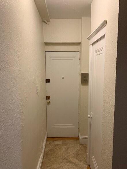 Building Photo - 1762 Commonwealth Ave