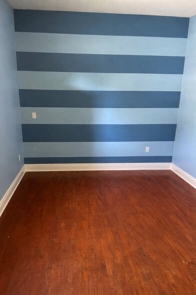 Building Photo - 6119 Castlewood Ln