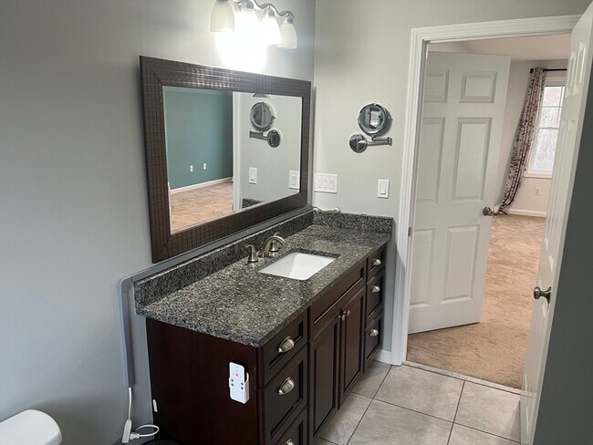 Building Photo - 131 Merrill Ave