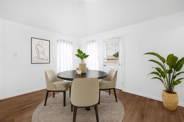 Building Photo - 301 Knoll Pines Drive