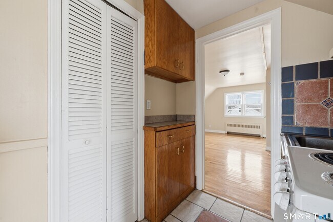 Building Photo - 976 Capitol Ave