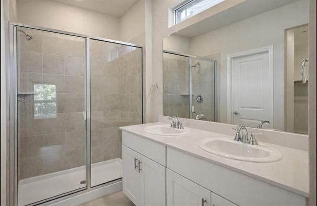 Building Photo - 707 Leavenworth Dr