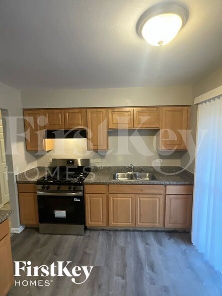 Building Photo - 17213 Springtide Ln