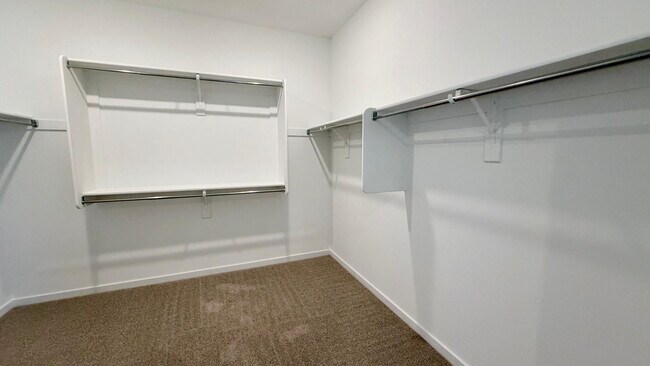 Building Photo - 15988 W Desert Spoon Dr