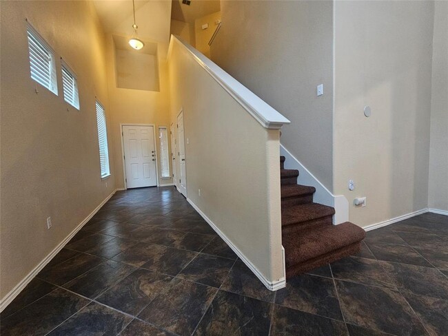 Building Photo - 10028 Milla Cir
