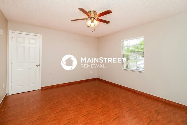 Building Photo - 3 Bedroom Pet-Friendly Home in Kissimmee, ...