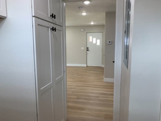 Building Photo - 7547 S Butler Hills Dr