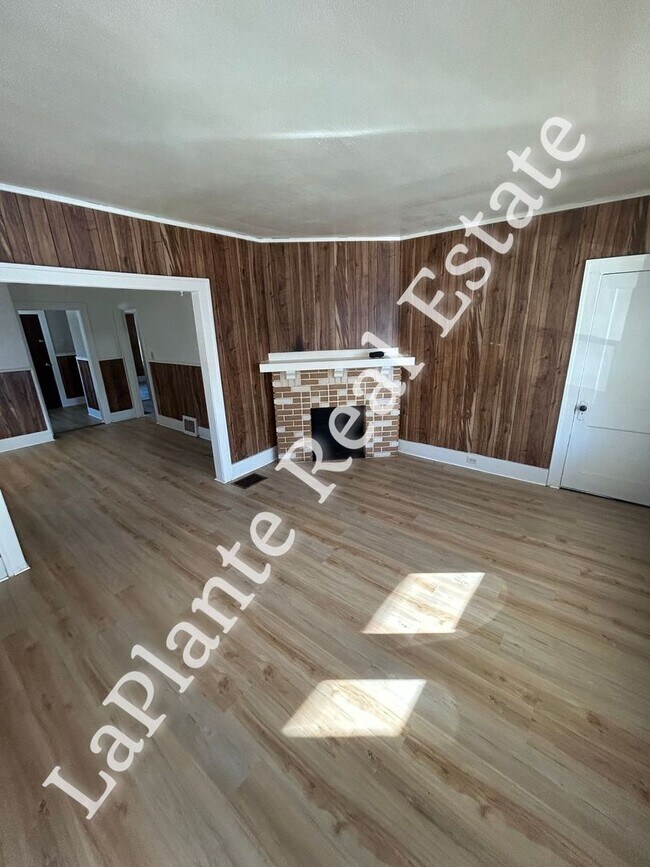 Building Photo - 1738 Milburn Ave