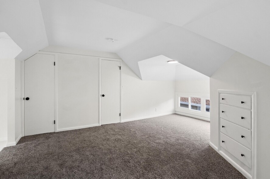 Finished attic - Possible 4th bedroom - 44 Westchester Ave