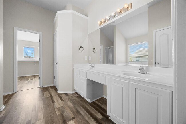 Building Photo - 2049 Rachel Ln