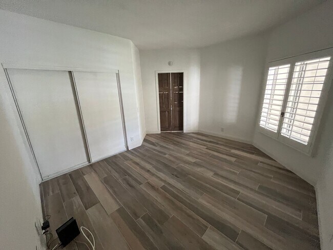 Building Photo - Long Term - 3 Bed 2 Bath in Desert Falls!