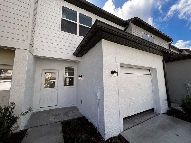 Building Photo - 3022 Springwell Lp