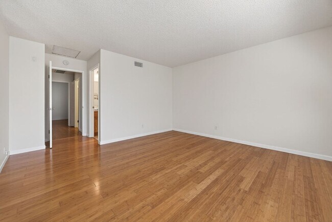 Building Photo - 42063 Village 42