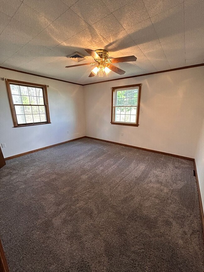 Building Photo - Spacious Ranch Home For Rent In Lititz