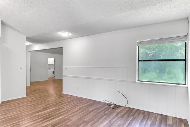 Building Photo - 2509 Sumac Ln