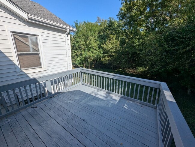 Building Photo - Belle of Bellefontaine - **Half Off Securi...