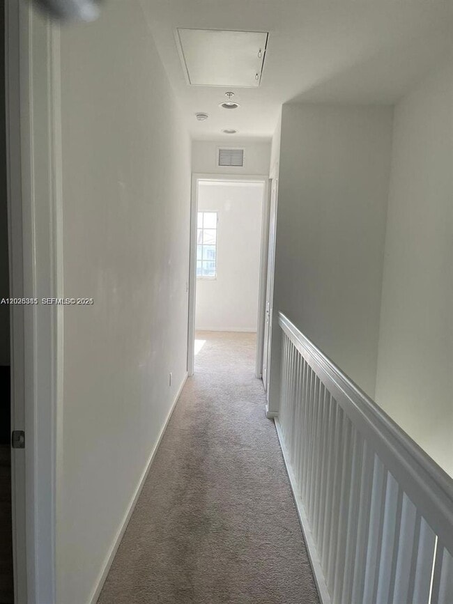 Building Photo - 2675 SW 81st Terrace