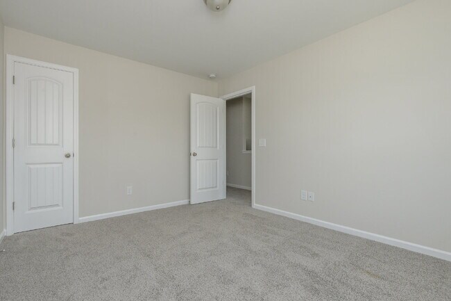 Building Photo - Elegant 4 Bedroom, 2 Bathroom Home with Modern Finishes & Open-Concept Living $2,150/mo rent
