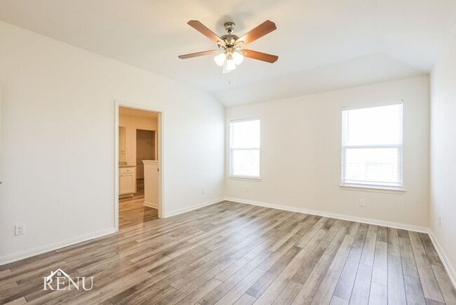 Building Photo - 2827 Praline Ferry