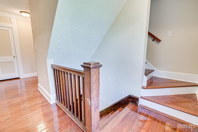 Building Photo - 338 Buckelew Ave