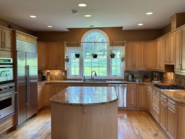 Building Photo - 104 Darren Dr