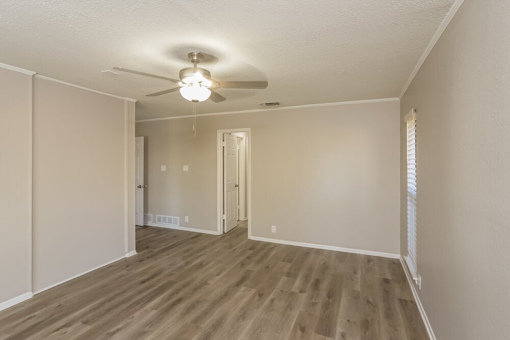 Building Photo - 13810 Hunters Hawk