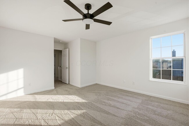 Building Photo - 5516 Baneberry Ave