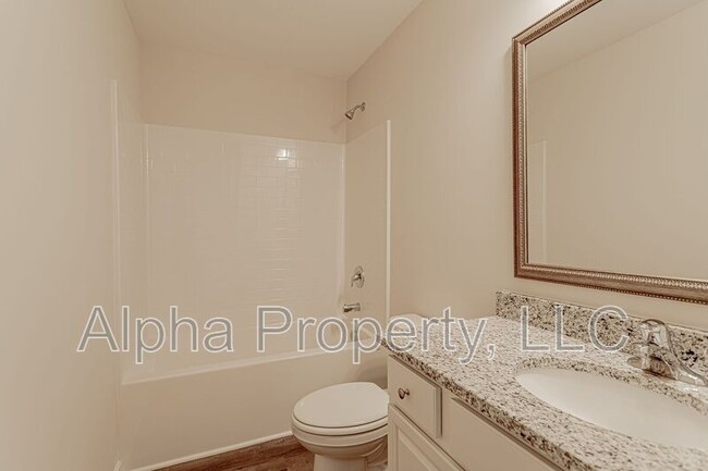 Building Photo - 102 Sweet Almond Ct