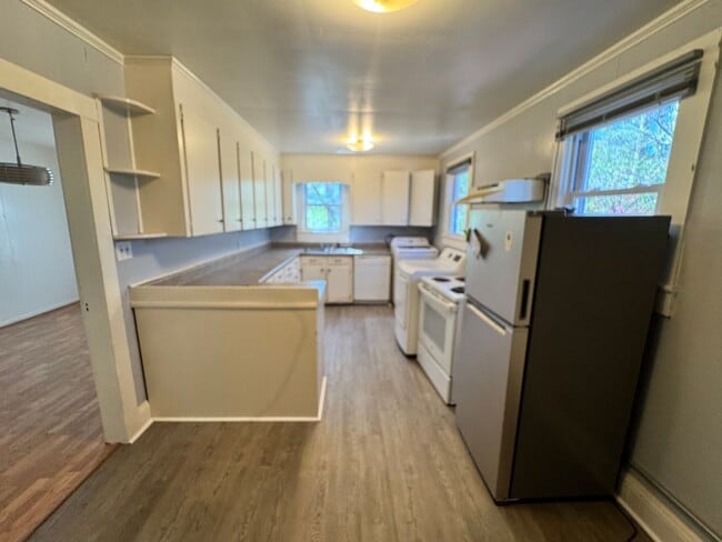 Building Photo - 2/1 in Downtown Kings Mountain, NC