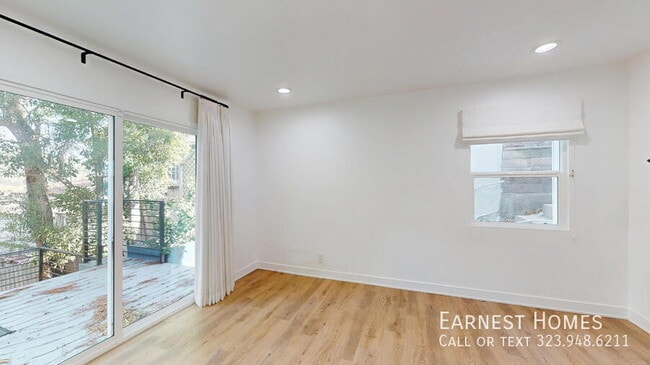 Building Photo - 3424 Oak Glen Dr