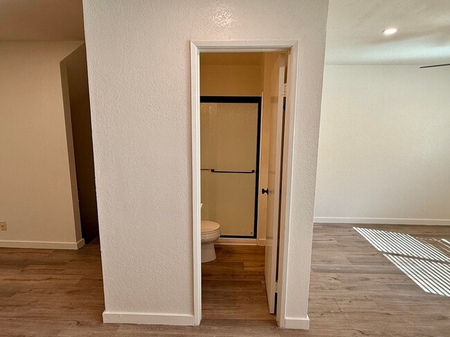 Building Photo - Updated 3-Bedroom Tri-Level Condo w/Bonus Room, Laundry & Garage in Prime Chatsworth!