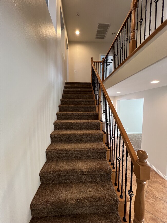 Building Photo - 28839 Chatham Ln