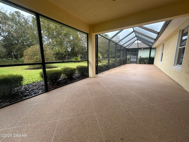 Building Photo - 665 Elk River Dr