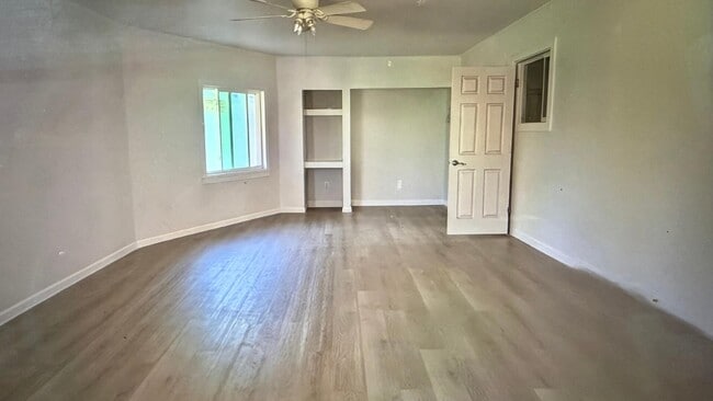 Building Photo - 1464 Gallop Dr