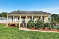 Building Photo - 2645 Wynbrook Dr