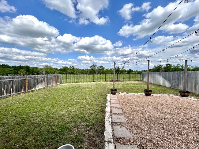 Building Photo - 13613 Rebecca Latimer Rd
