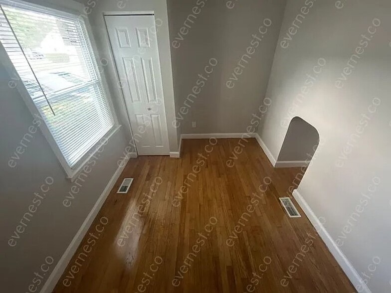 Building Photo - 1723 London Ave