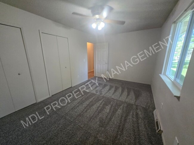 Building Photo - 5700 Lessandro St