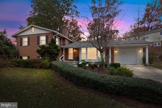 Building Photo - 1416 Crestridge Dr