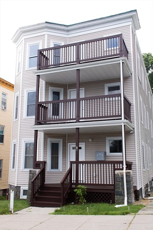 Building Photo - 67 Dakota St