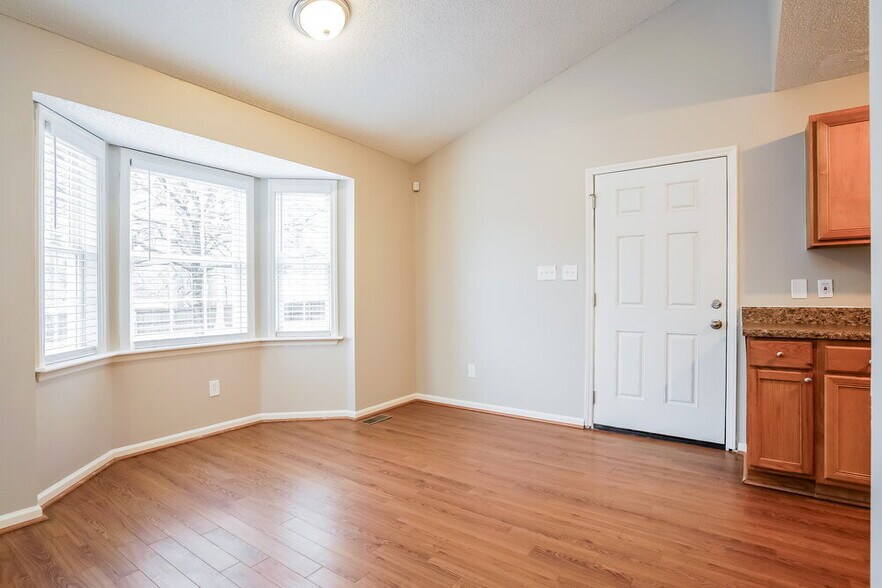 Building Photo - 77 Smiths Creek Dr