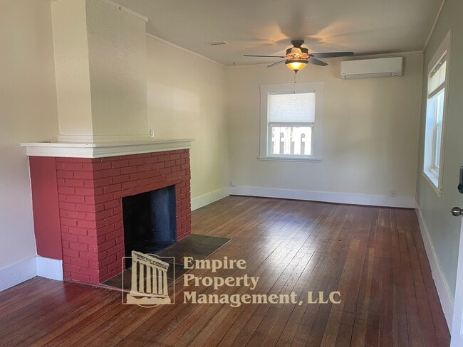 Building Photo - 1292 Monroe St