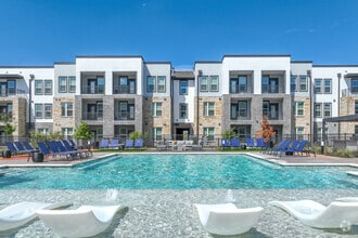 Building Photo - The Southerly at Terrell