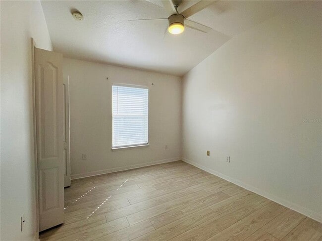 Building Photo - 6658 S Goldenrod Rd