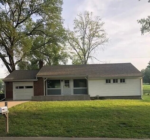 Building Photo - 113 Woodland Rd