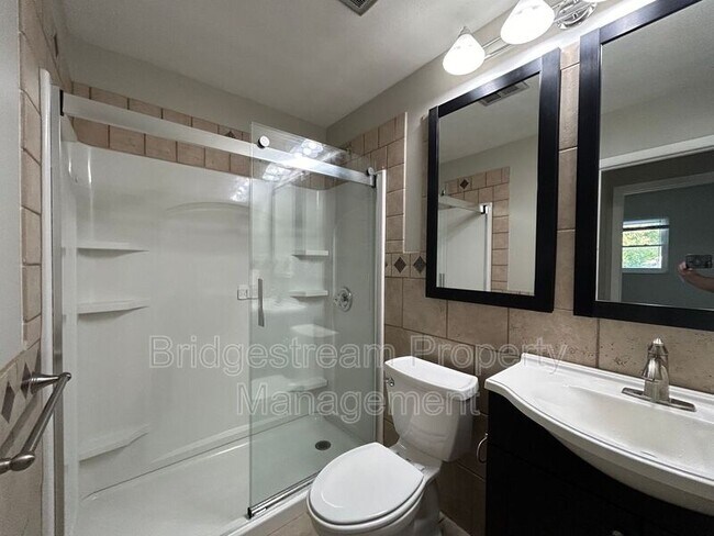 Building Photo - 26 Candlewood Ct