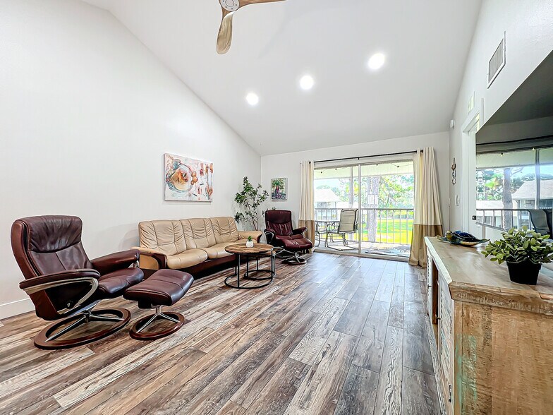 Building Photo - 1407 Pine Lake Dr