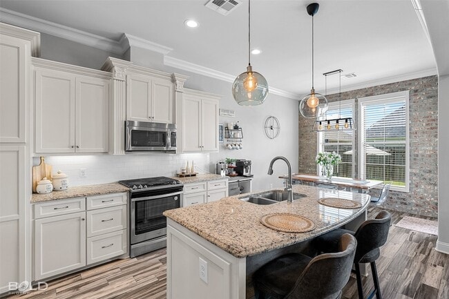 Building Photo - 502 Hempstead Cir